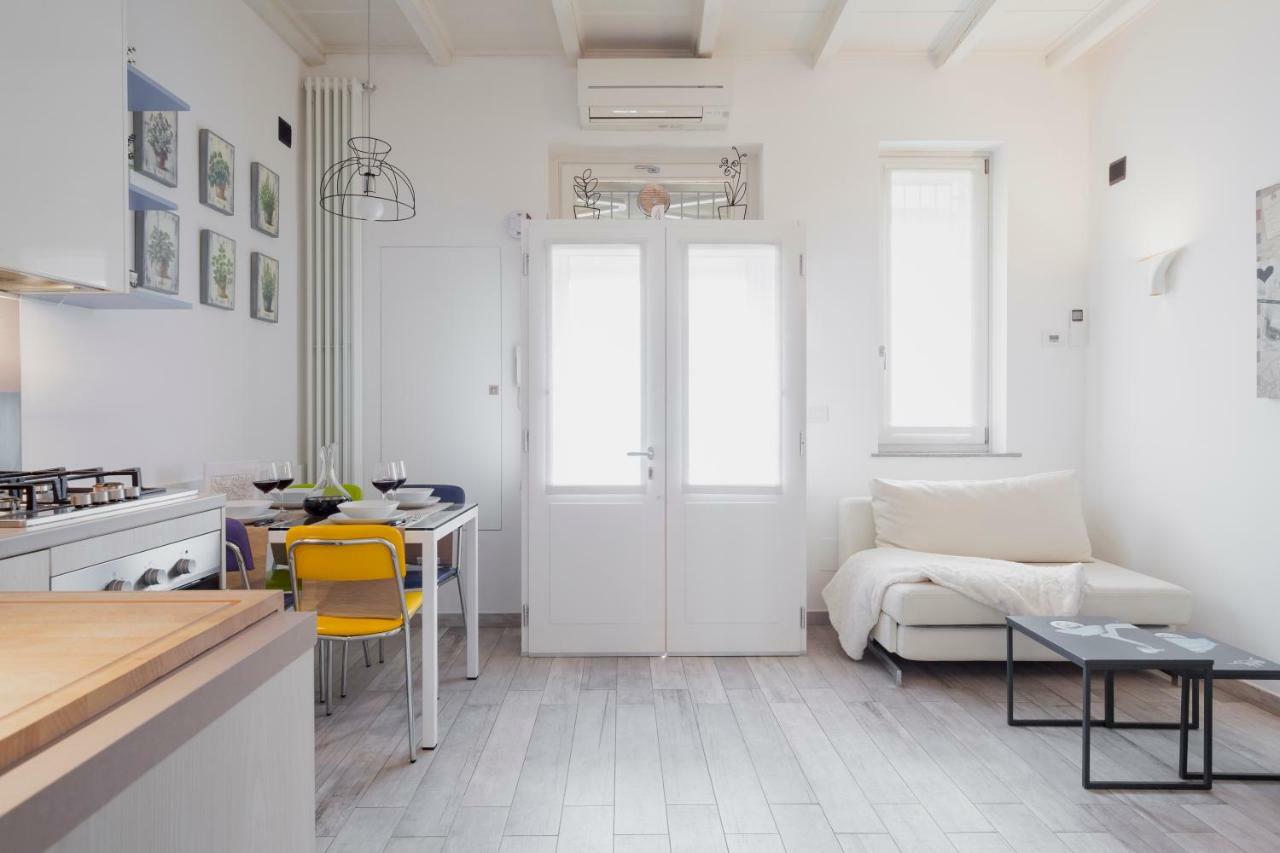 Charming Apartment On The Darsena Navigli - Pulizia Eccezionale Milánó Kültér fotó