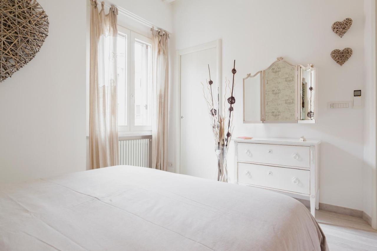 Charming Apartment On The Darsena Navigli - Pulizia Eccezionale Milánó Kültér fotó